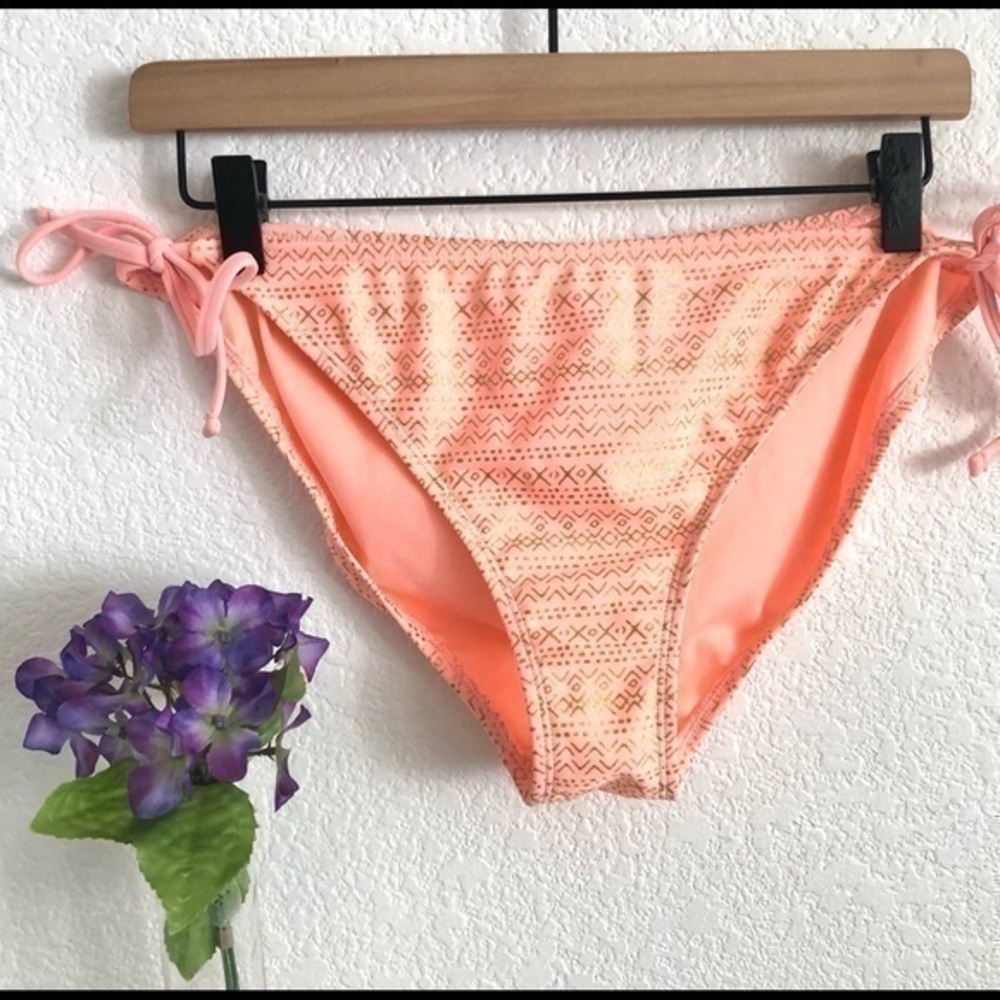 NEW Candies peach with gold print bikini bottom xl nwot